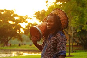 2 Lansana Djembe on shoulder